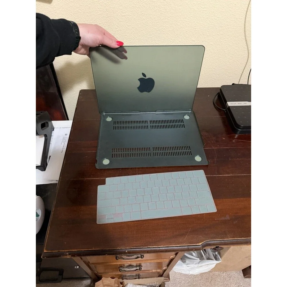 MacBook Air 13 Inch Hard Case And Keyboard Cover Green - Box Not Included